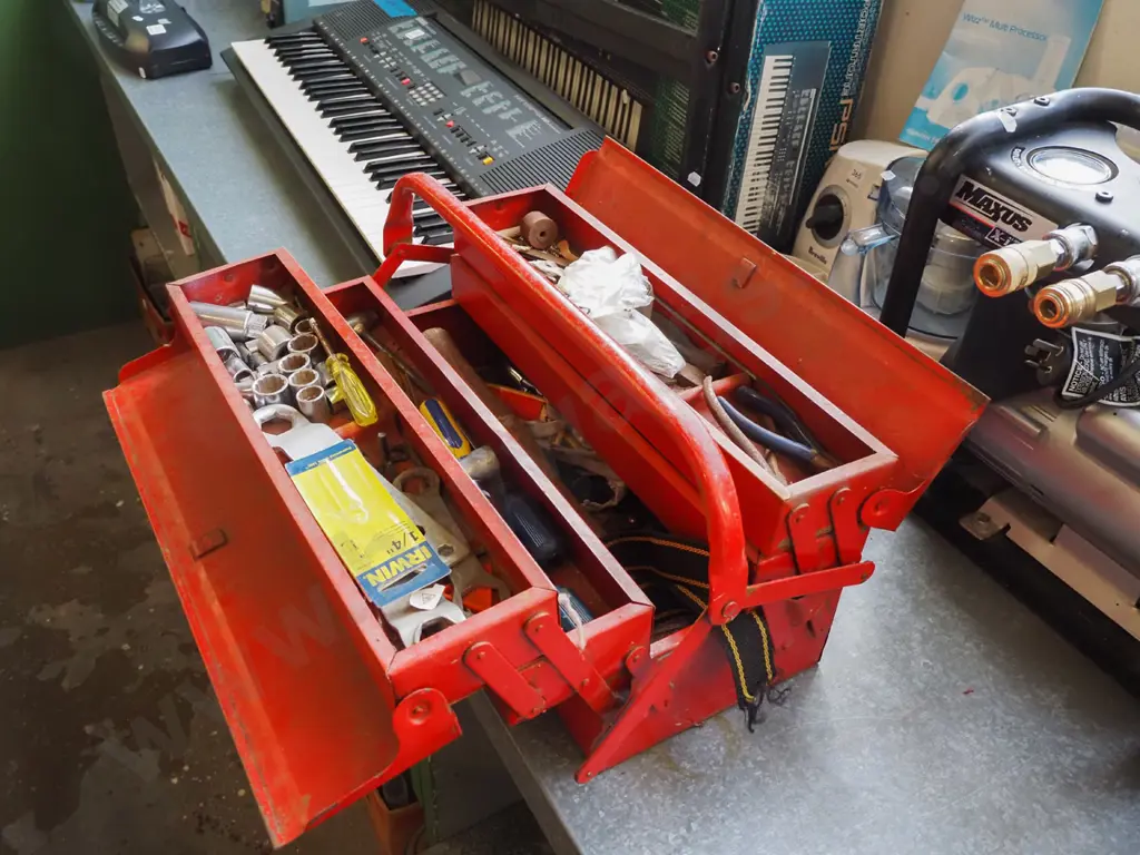 concertina tool box; screwdrivers, hammer etc Image 1++