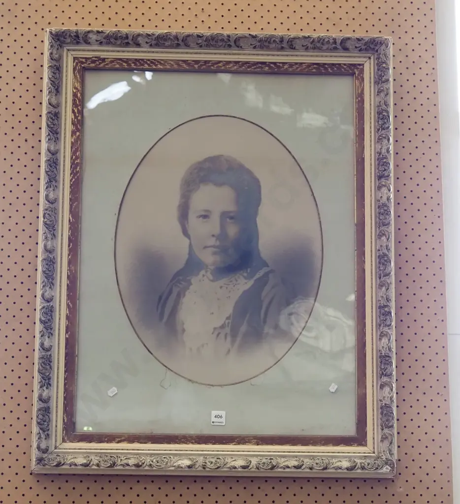 ornate framed portrait  Image 1++