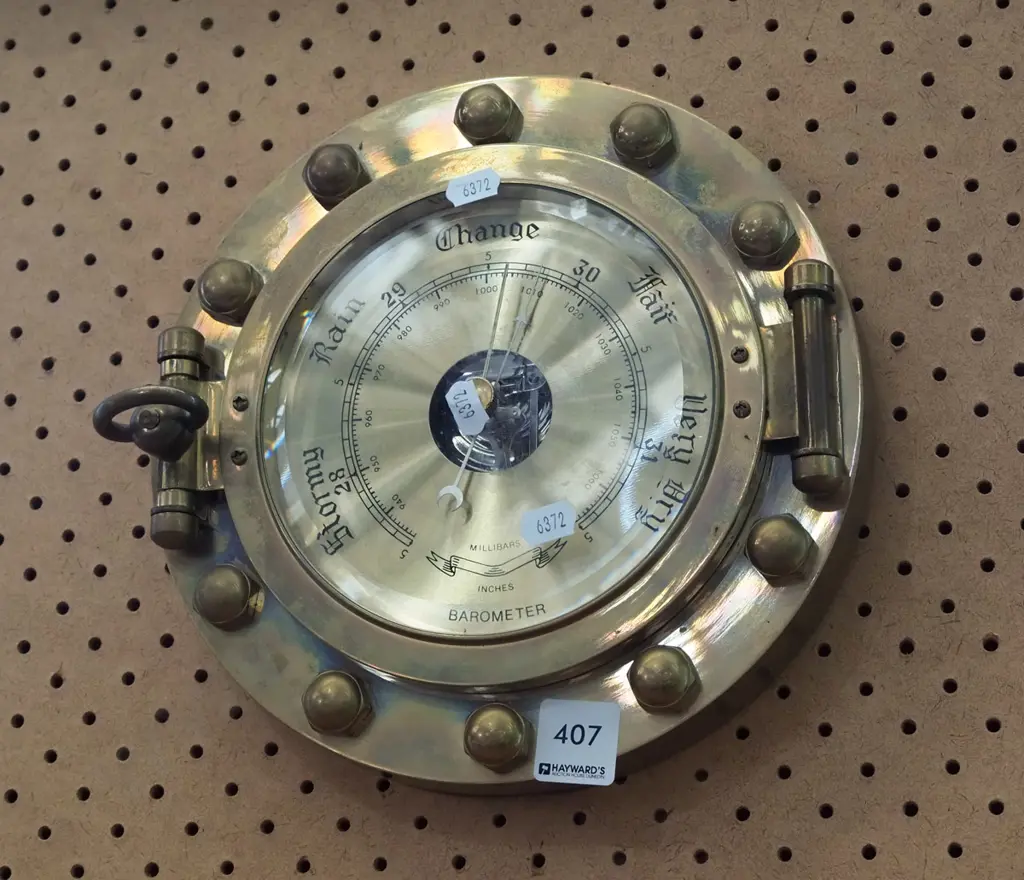 nautical port hole wall clock Image 1++