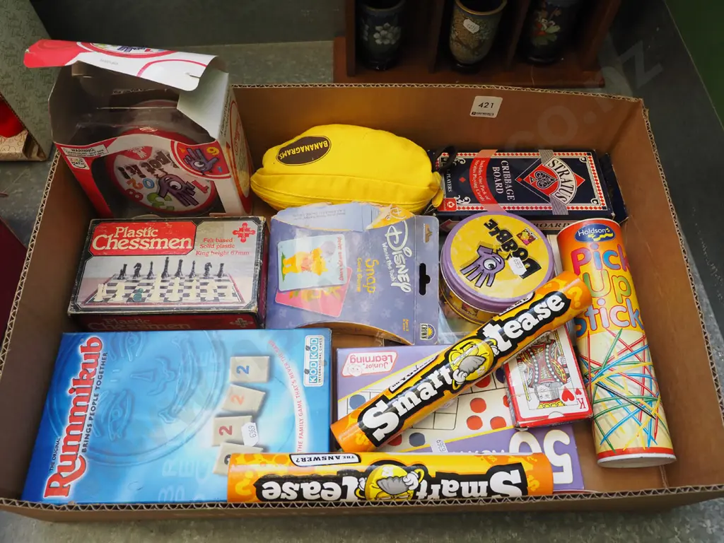 box of board games Image 1++