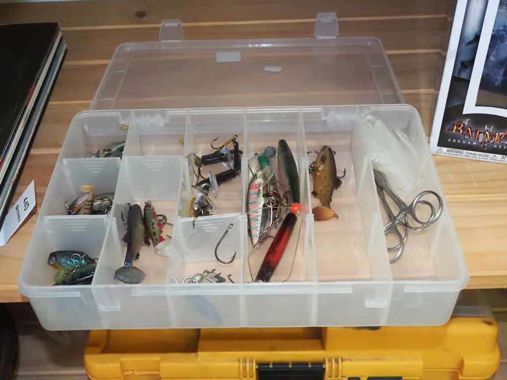 plastic organiser; fishing  lures Image 1++