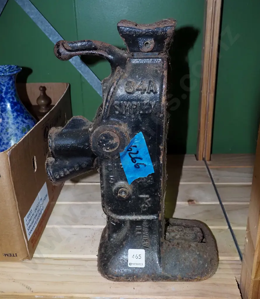 heavy duty jack - no handle Image 1++