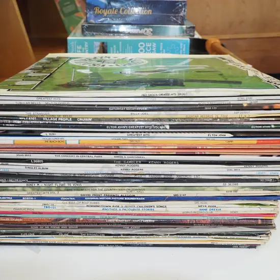 LPs; Commodores, Fred Dagg, Billy Joel etc