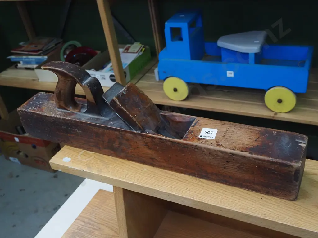 wooden hand plane Image 1++