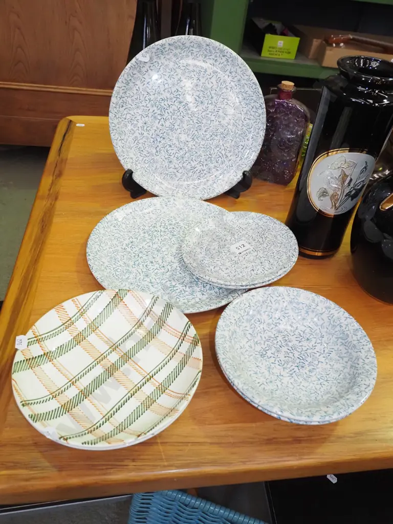 Crown Lynn Fantasy plates, bowls, tam o shanter bowls  Image 1++