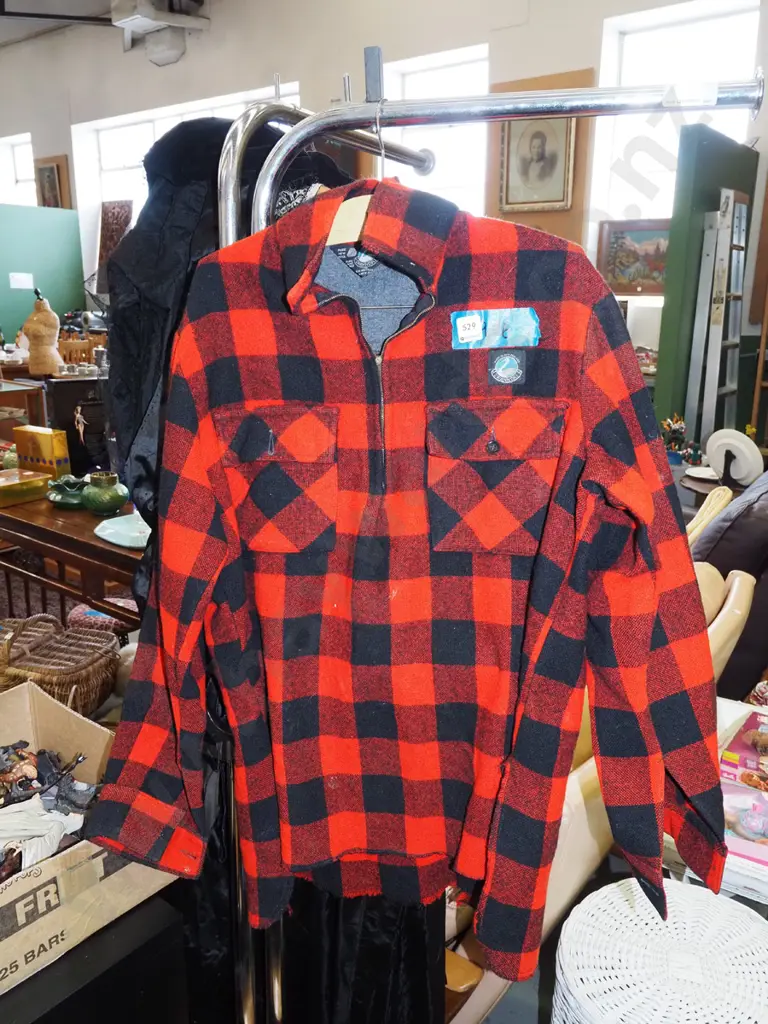 Swanndri OS red checked bush shirt Image 1++