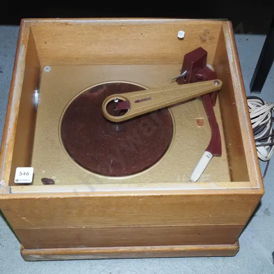 vintage turntable in homemade rimu glass-top case