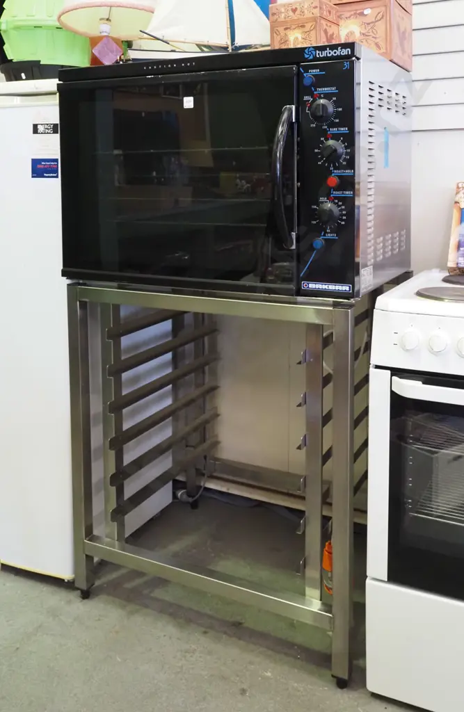 Bakbar Turbofan 31 commercial oven on stand Image 1++