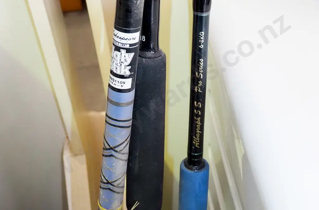 3x fishing rods Image 1++