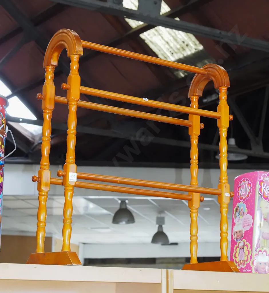 wooden towel rail Image 1++