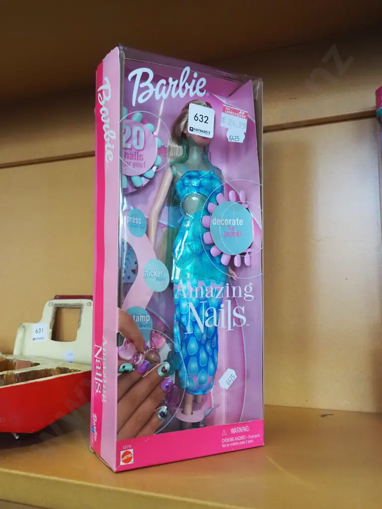 boxed as new Amazing Nails Barbie Image 1++