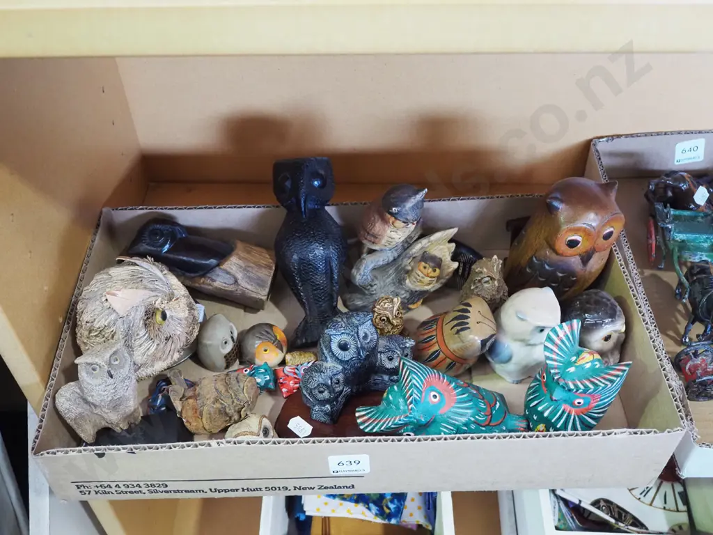 box of owl ornaments Image 1++