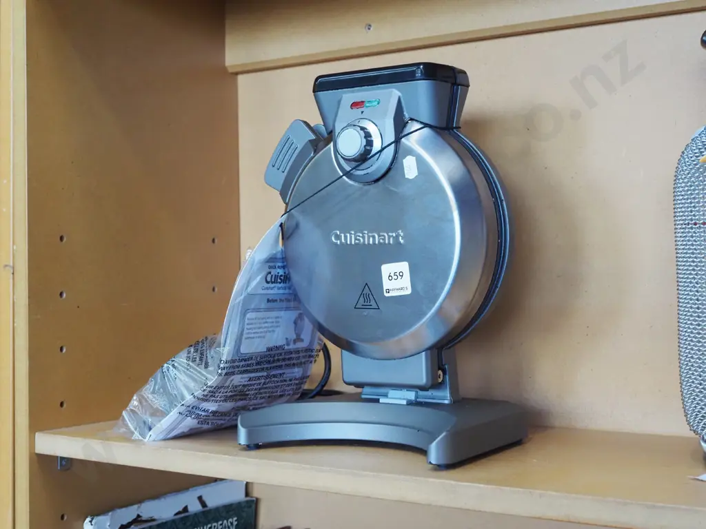 Cuisinart vertical waffle maker Image 1++