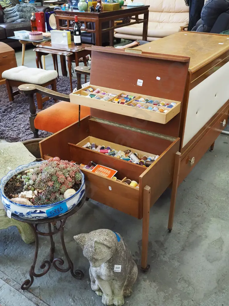 mid century end table/ sewing box Image 1++