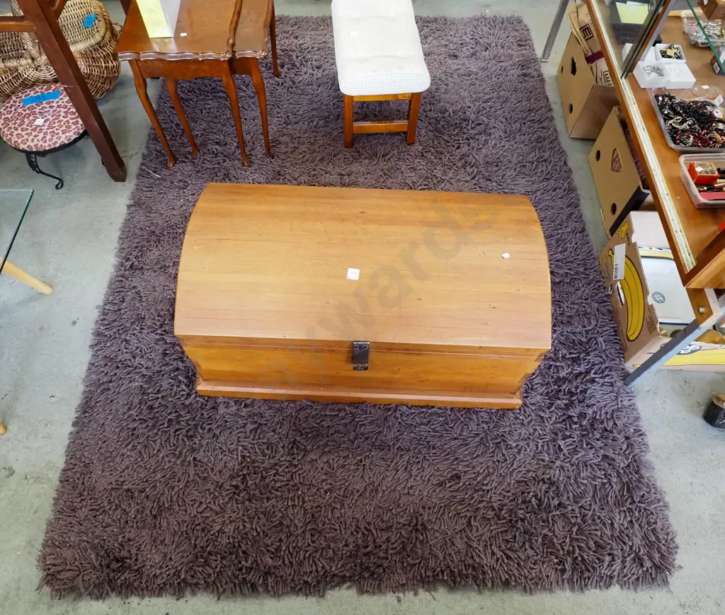 grey tufted floor mat L2240 W1560 Image 1++