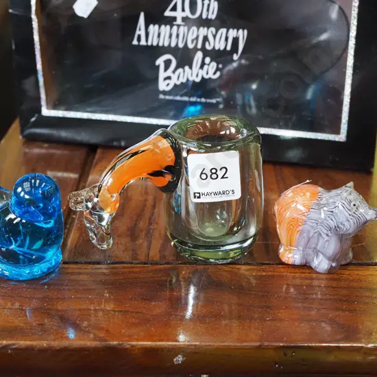 3x small glass animals