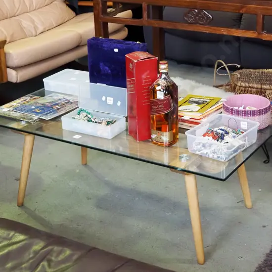 oak based and glass top coffee table H400 W1100 D600