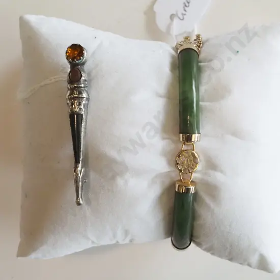 jade brooch, bracelet