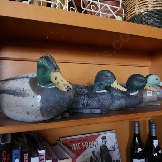 4x plastic duck decoys