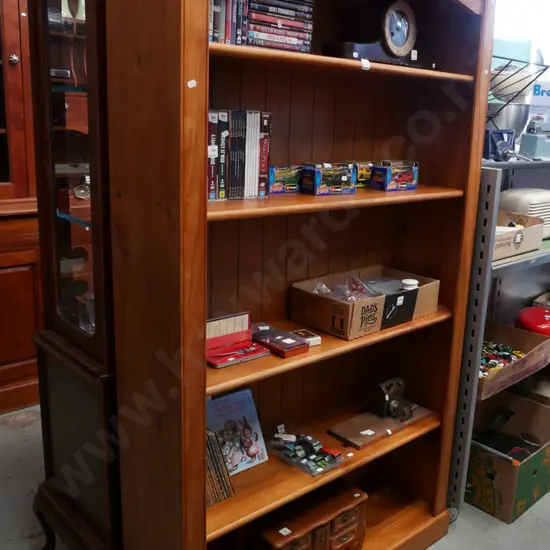 solid pine adjustable bookcase H-1800 W-1060 D-300