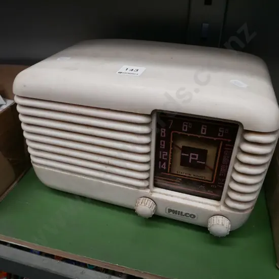 vintage Philco mantle radio