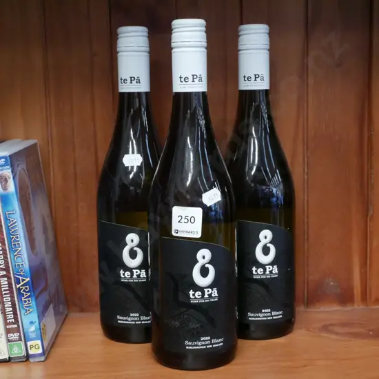 3x bottles te Pa 2022 sauvignon blanc