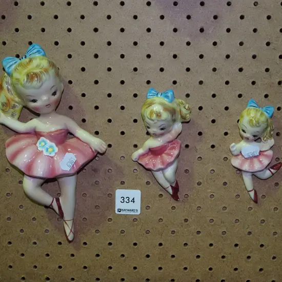 3x graduated wall mount retro ballerinas