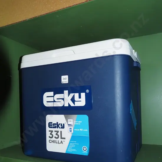 as new Esky 33L chilly bin