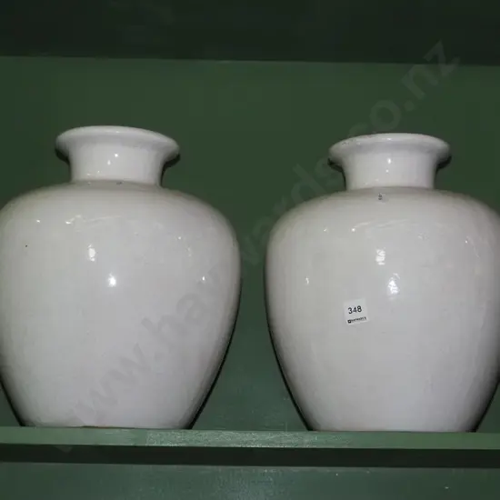pair of modern vases H-330