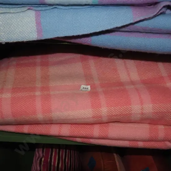 2x pink moth resistant woollen blankets