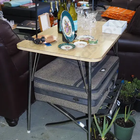 small chrome based and formica top kitchen table H-765 W-915 D-600