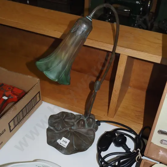 reproduction lily pad lamp - not working, needs attention 