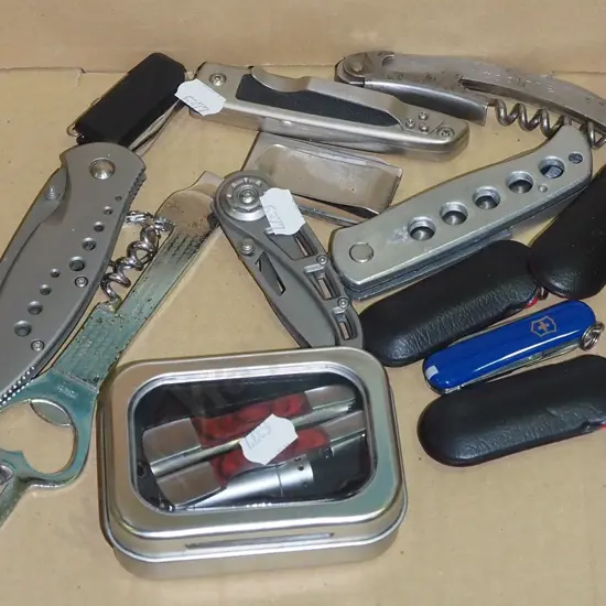 box of pocket knives 
