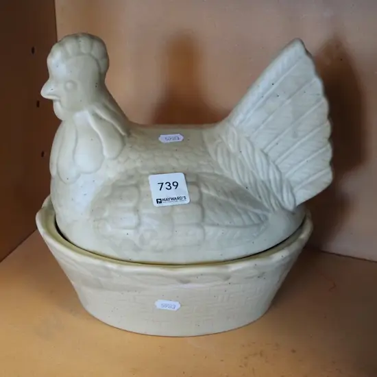 poultry themed cover pot