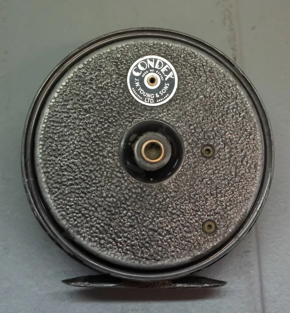 2 vintage fishing reels - YW Young & Sons Condex England and JT Crouch & Sons, Dunolly Victoria, both w/bakelite knobs, Image 1++