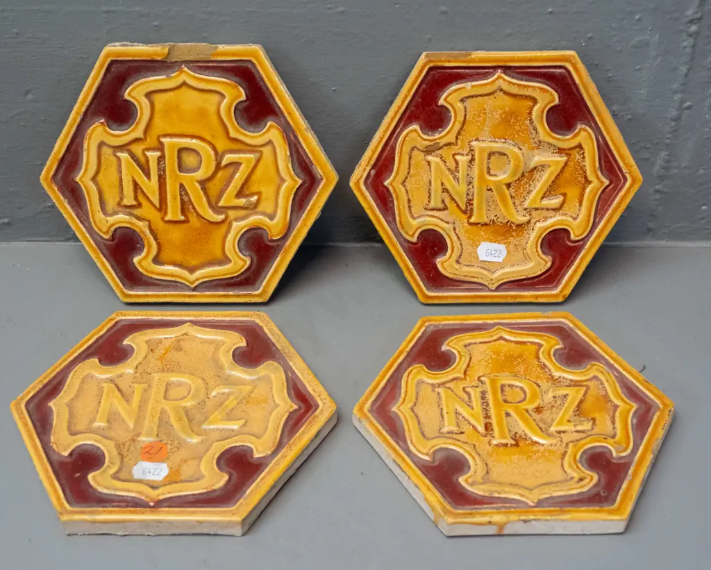 4 NZR New Zealand railway hexagonal ceramic tiles - one has English maker's mark, hard to read. Age wear and crazing, 2 Image 1++