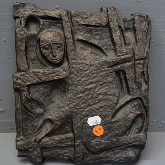 retro cast metal religious scene wall plaque - marked Thomae 1974 on back, with small "Buderus" anchor motif mark and