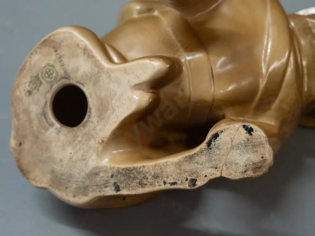 Royal Doulton WWI era British bulldog figure - repair to foot, minor flaking to glaze on hat H-160 L-200 Image 1++
