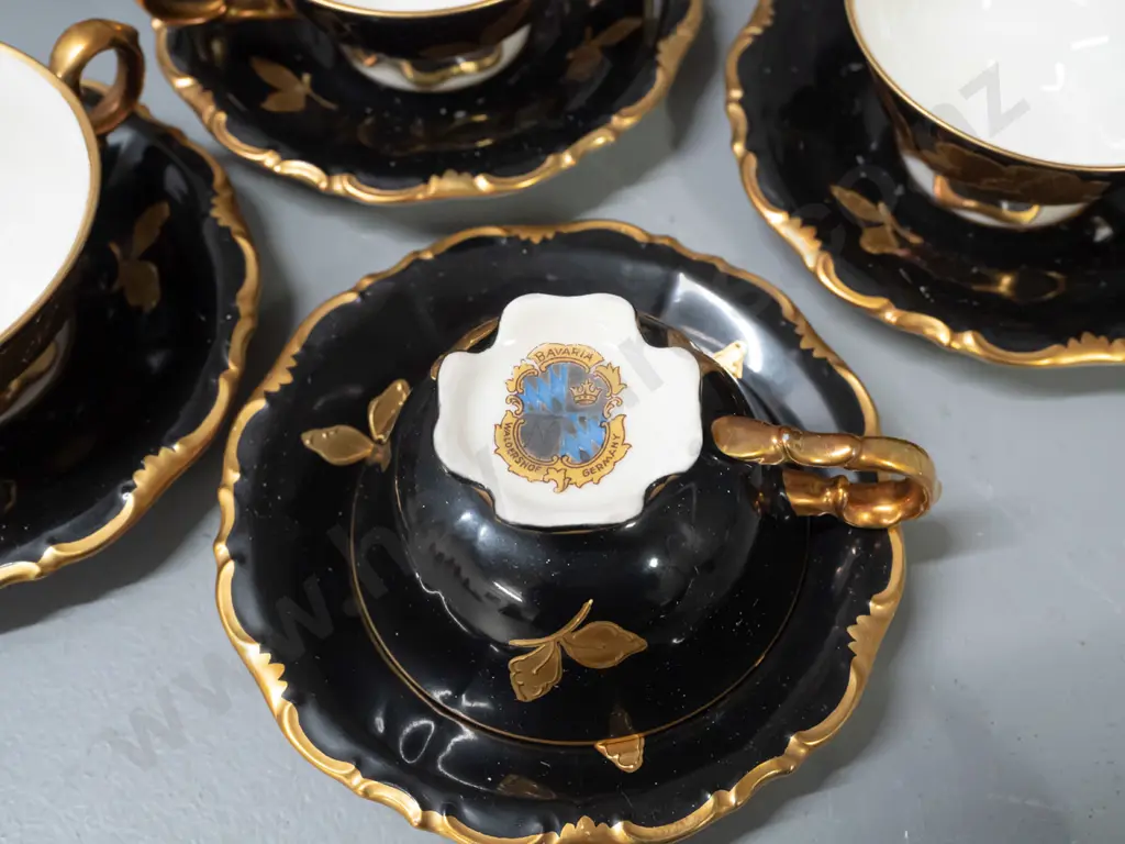Waldershof Bavarian coffee set, heavily gilded with floral and butterfly motifs - some wear to black enamel. Image 1++