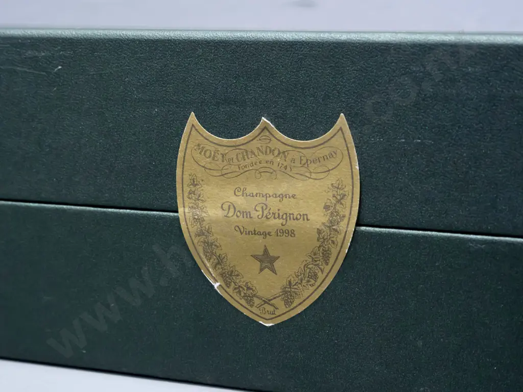 bottle of Dom Perignon champagne 1998, 750ml, in sealed presentation box Image 1++