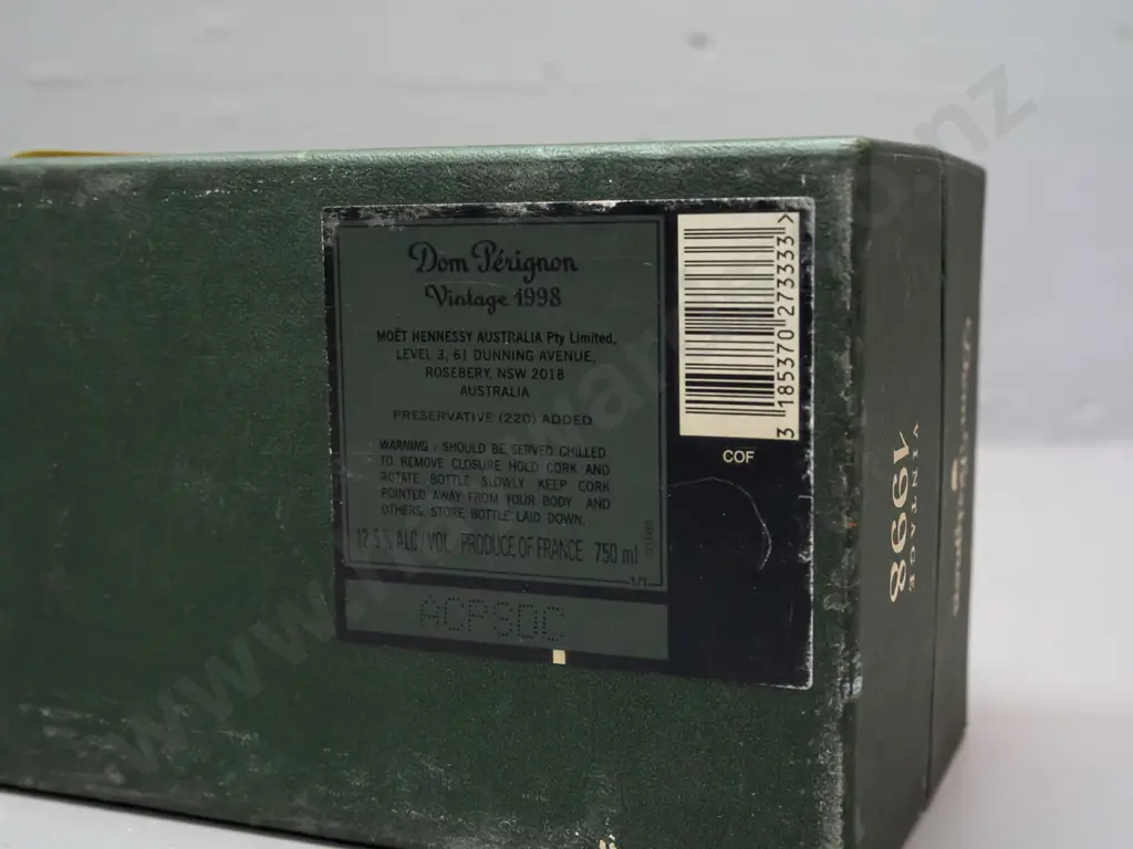 bottle of Dom Perignon champagne 1998, 750ml, in presentation box with booklet - label on box loose but bottle Image 1++