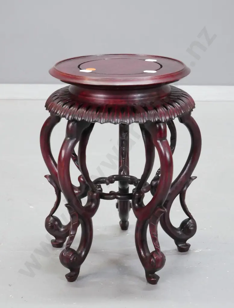 Chinese hardwood small vase stand with pierced and carved decoration, 5 scrolling legs H-310 top is D-210 Image 1++