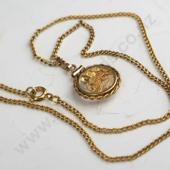 gold filled pendant & chain with alluival flakes