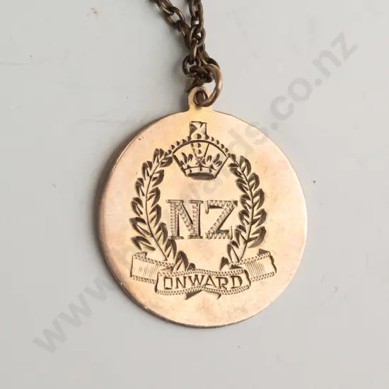 9ct medalion 2.6 gms gold plate chain