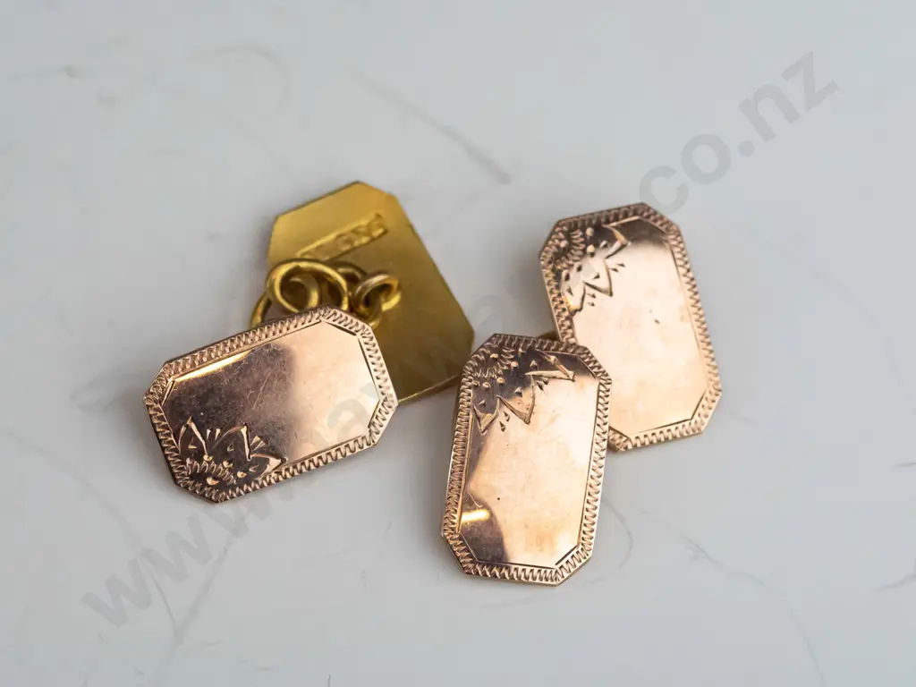 9ct pair of cufflinks Image 1++
