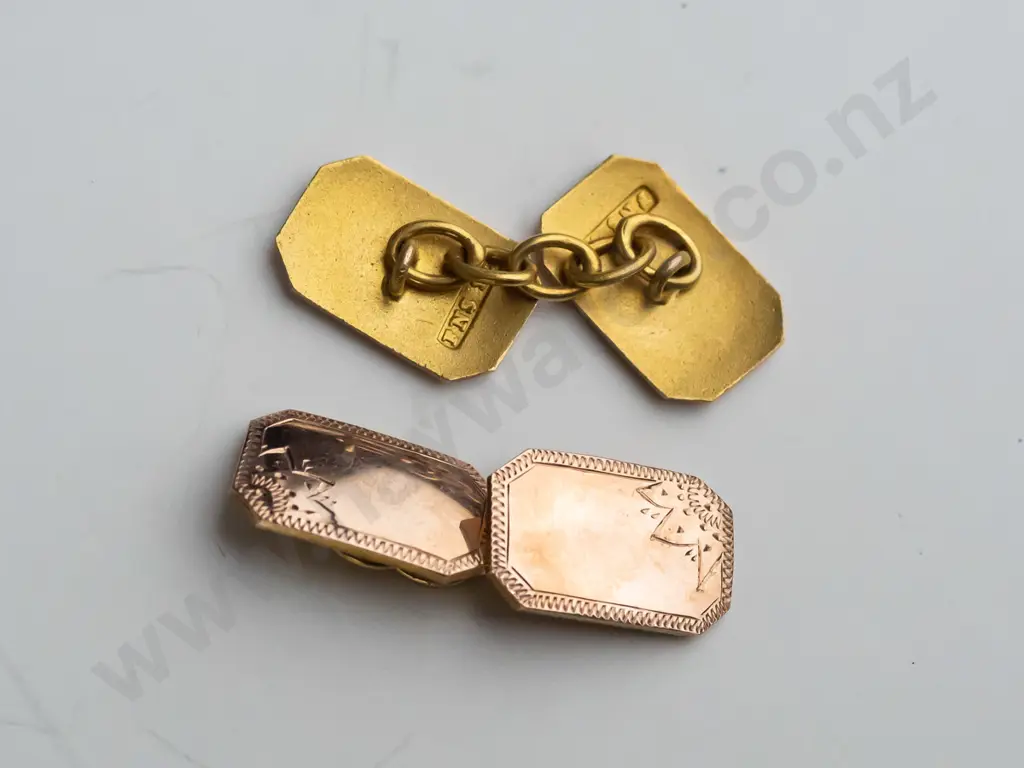 9ct pair of cufflinks Image 1++