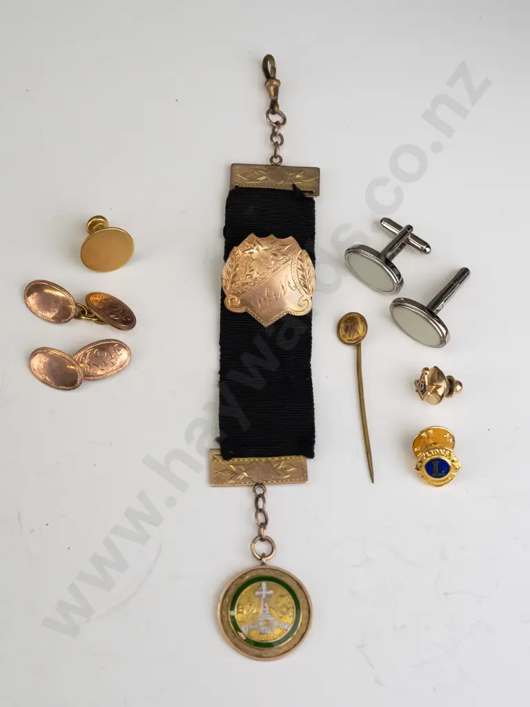 ribbon end fillings 9ct, gold plate medal & cufflinks 9ct 7.4gms Image 1++