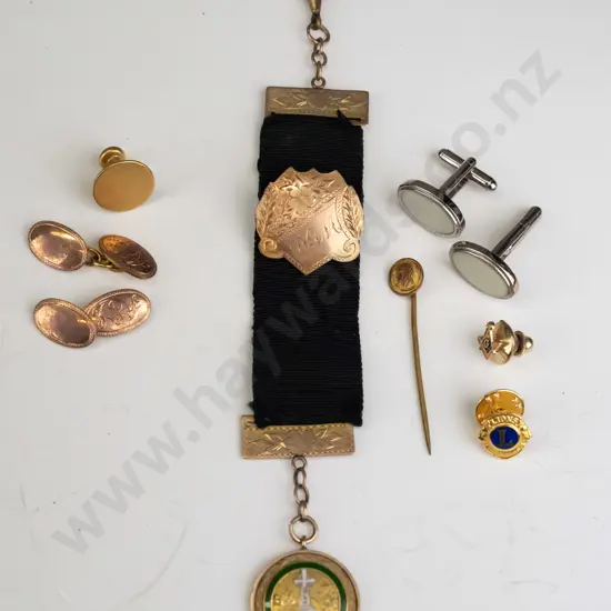 ribbon end fillings 9ct, gold plate medal & cufflinks 9ct 7.4gms