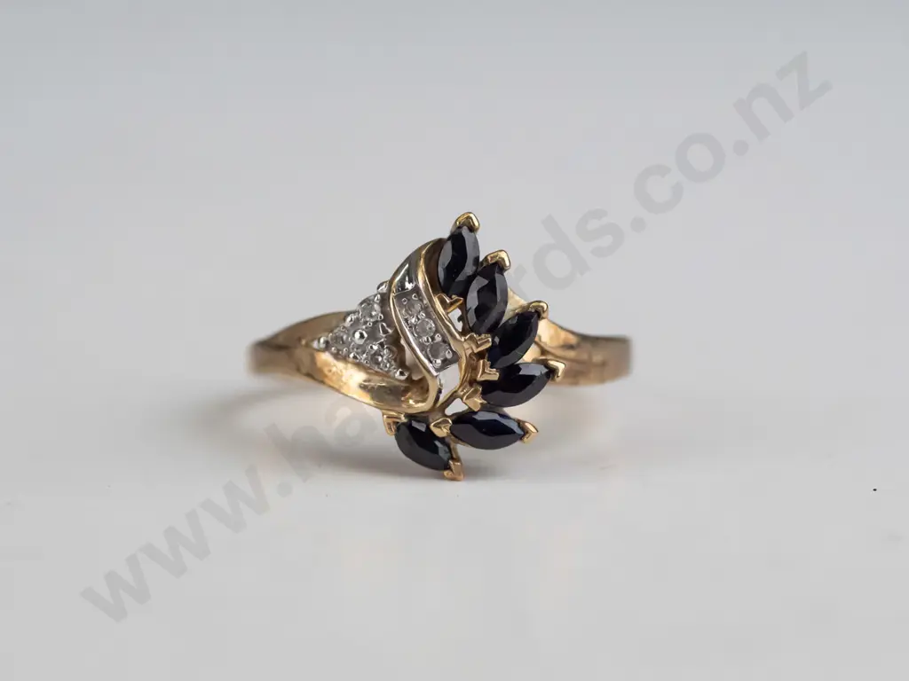 9ct gold, 6 marquis sapphire & diamond ring 2.2gms Image 1++