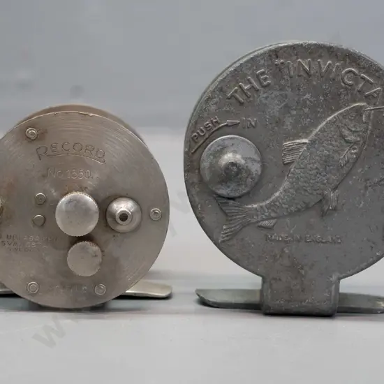 2 vintage fishing reels - Swedish Record No. 1550 Model C with bakelite handles, English "The Invicta" with missing knob